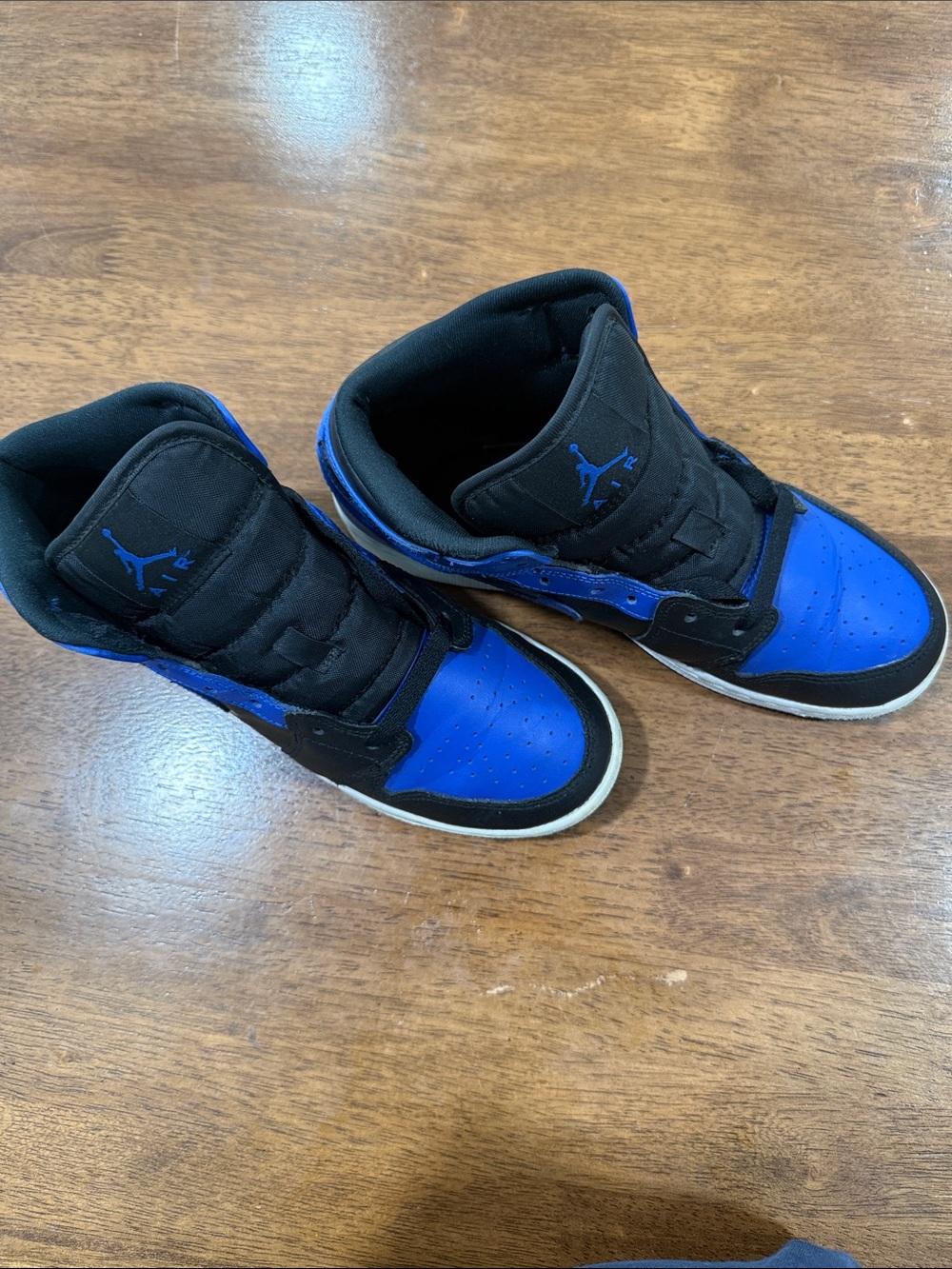 Jordan High-Top Sneakers in Royal Blue and Black size 6 y